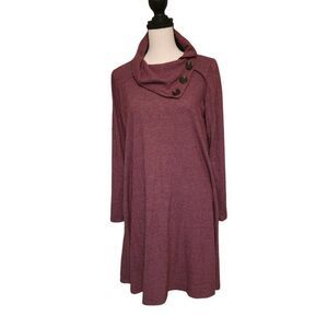 French Grey Burgundy Shift Dress w/Neck Detail, Size Medium